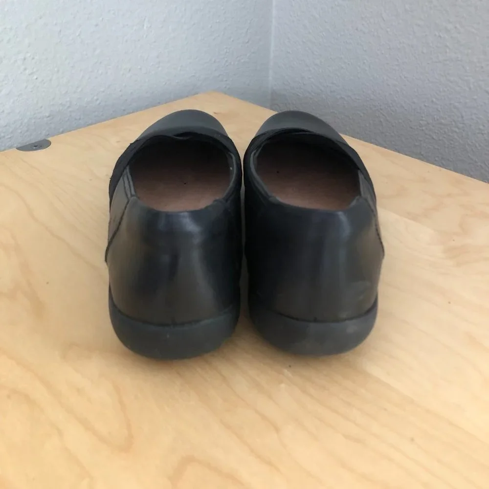 Clark's Collection Loafer Women's size 8.5 Black Ballet Flat Comfort